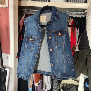 Denim Sleeveless Jean Jacket
